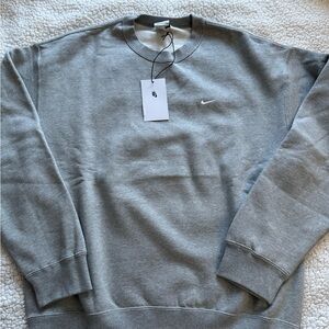 Nike Men's Gray Sweater